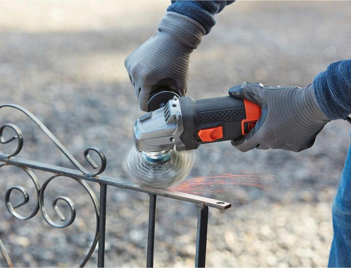 Actual product image Black & Decker Angle grinder BEG220K (125 mm)