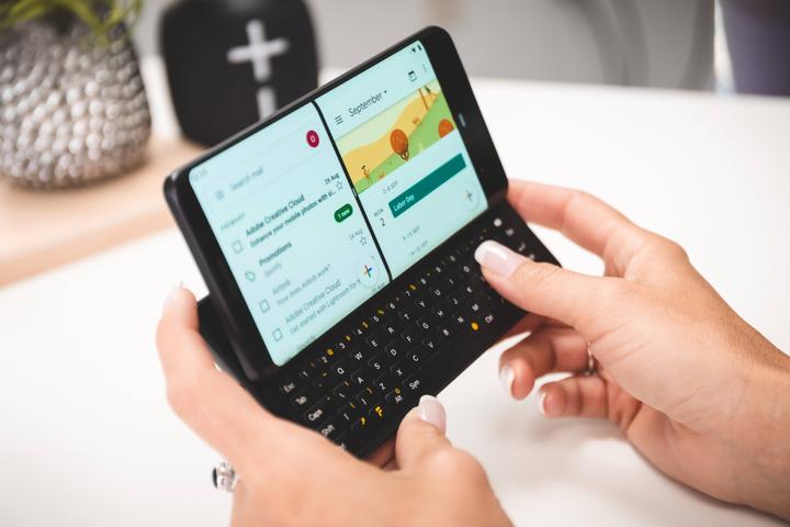 Produktbild F(x)tec Pro1 (128 GB, Black, 5.99", Dual SIM + SD, 12 Mpx, 4G)