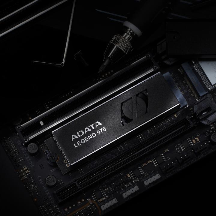 Immagine prodotto Adata SSD Legend 970 M.2 1TB PCIe Gen5x4 2280 (1000 GB, M.2 2280)