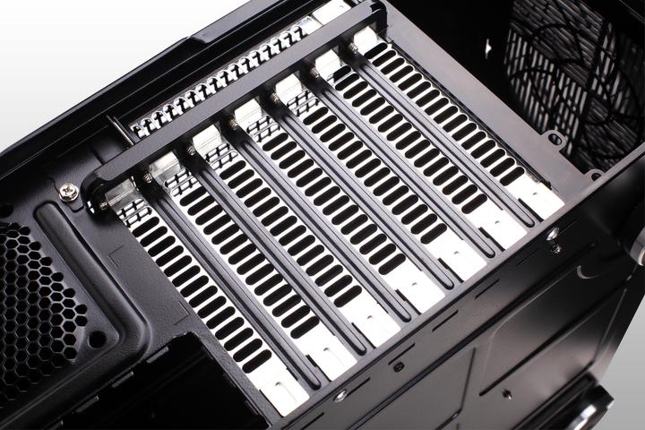Actual product image Silverstone GD08 (mATX, ATX, SSI CEB, SSI EEB)