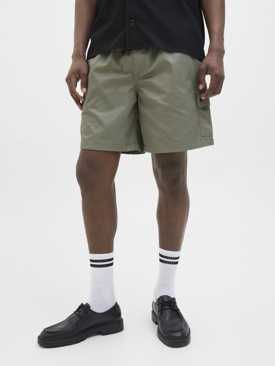 Actual product image Jack & Jones Wide Leg Fit Cargo Shorts Cargo Shorts (M)