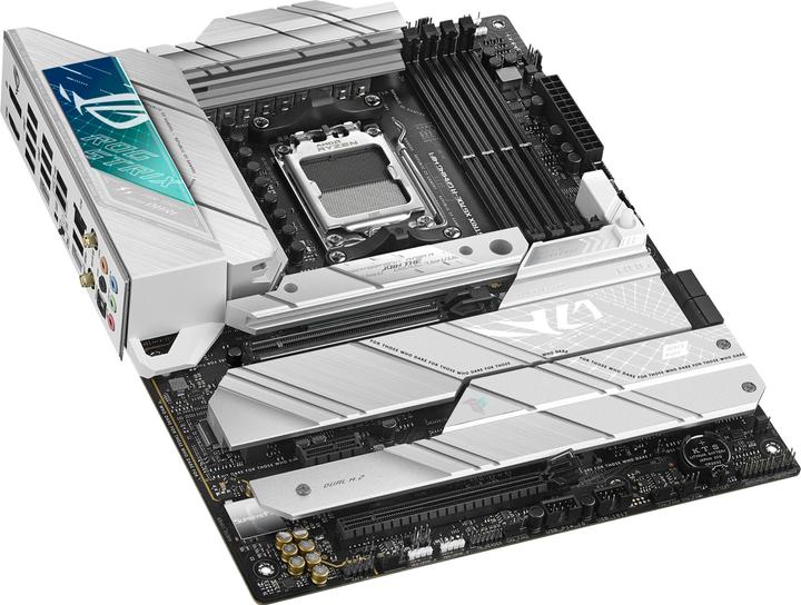 Actual product image ASUS ROG STRIX X670E-A GAMING WIFI (AM5, AMD X670E, ATX)
