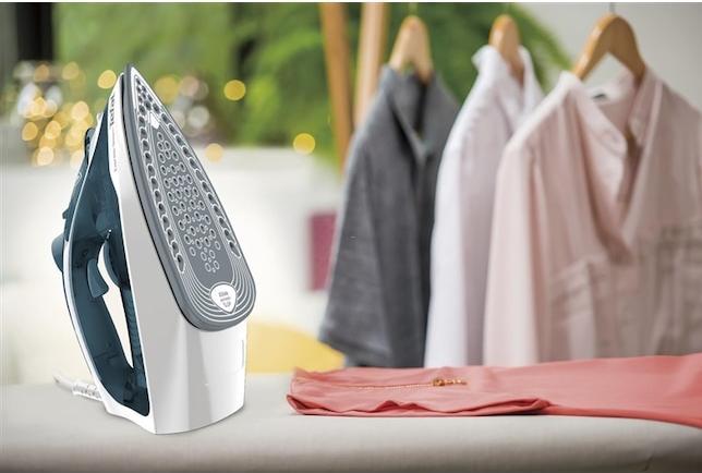Actual product image Tefal Iron FV 2839 Express Steam (2400 W, 185 g/min)
