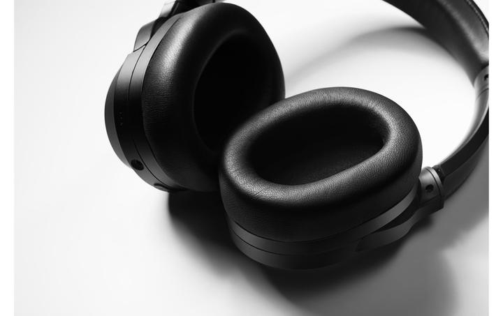 Produktbild Edifier STAX Spirit S3 (keine Geräuschunterdrückung, 80 h, Kabellos, Kabelgebunden)