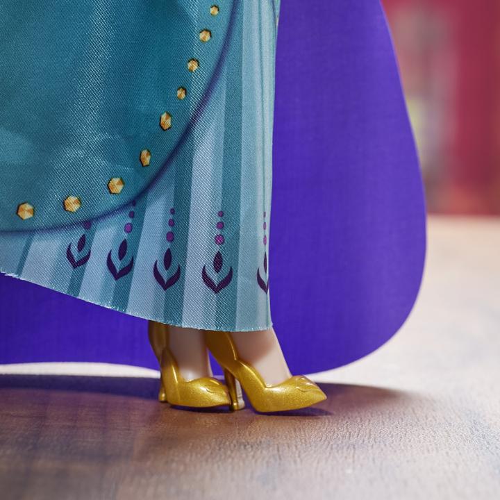 Actual product image Disney Frozen The Ice Queen 2 Queen Anna