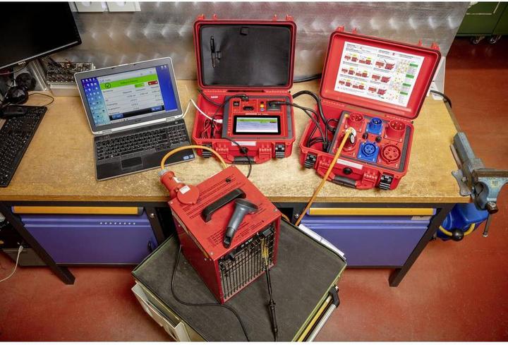 Produktbild Benning ST 760+ Set Gerätetester-Set (CAT II 300V)