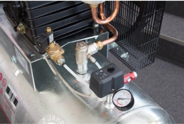 Produktbild Elmag - Kompressor PROFI-LINE PL-H 800/15/300 D Liefermenge 560 l/min 15 bar, m. Sterndreieckanlage (15 Bar, 300 l)