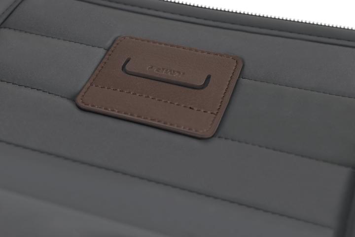 Produktbild KMP Sleeve 2.0 (iPad Air, iPad Air 2014 (2. Gen), iPad Pro 9.7 2016 (1. Gen), iPad Pro 10.5 2017 (1. Gen), iPad Pro 11 2018 (1. Gen), iPad 2017 (5. Gen), iPad 2018 (6. Gen))