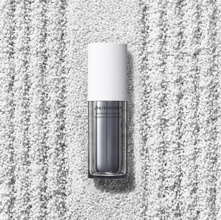 Actual product image Shiseido Total Revitalizing Light (re) (70 ml)