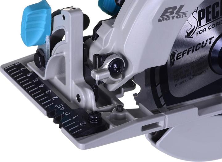 Actual product image Makita Dhs680z