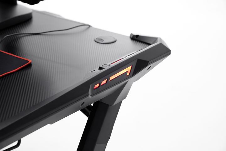 Actual product image McRacing Gaming Desk 1