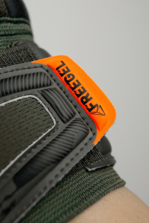 Actual product image Reusch Attract Freegel Silver (10)