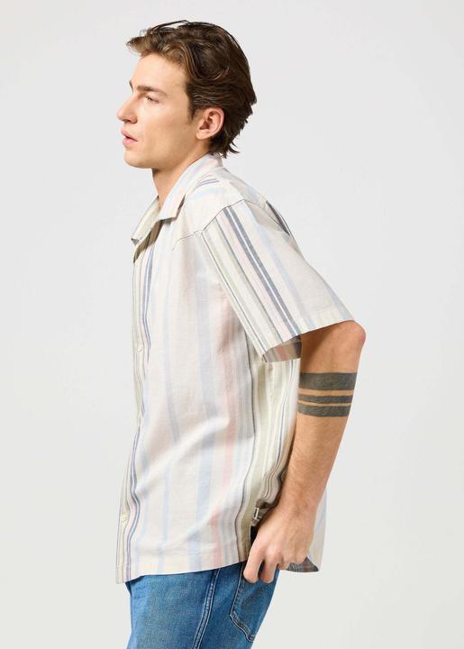 Actual product image Wrangler Kurzarmhemd Ss W Resort Shirt (S)