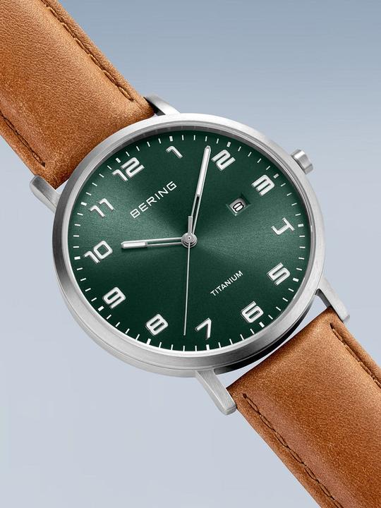 Produktbild Bering Titanium Armbanduhr (Analoguhr, 40 mm)