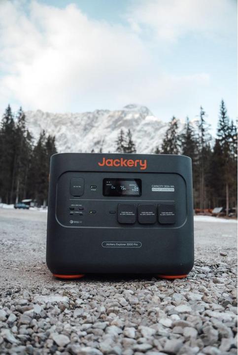 Actual product image Jackery Explorer 3000 Pro (3024 Wh, 29 kg)