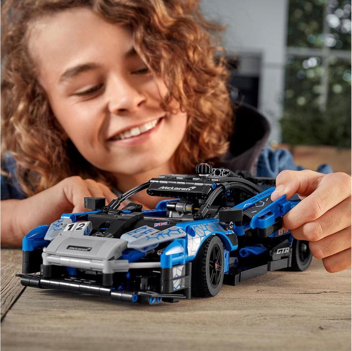 Actual product image LEGO McLaren Senna GTR (42123, LEGO Technic)