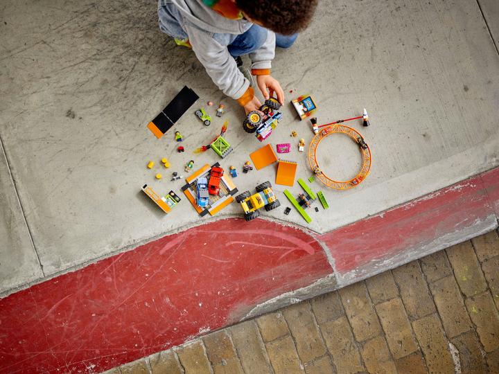 Immagine prodotto LEGO Arena per spettacoli acrobatici (60295, LEGO City)