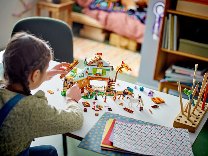 Image du produit LEGO 41745 Autumns Centre équestre (41745, LEGO Friends)