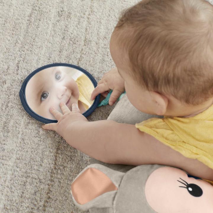Image du produit Fisher-Price Coussin de jeu faon avec miroir, anneau de dentition et hochet hérisson