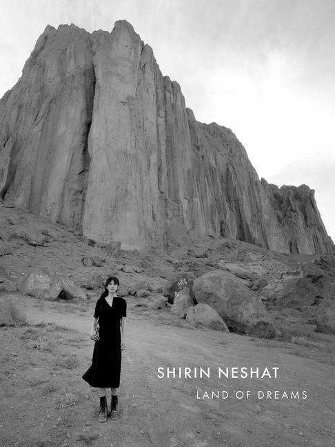 Produktbild Shirin Neshat: Land of Dreams (Englisch, Shirin Neshat, Lucy Lippard, 2022)