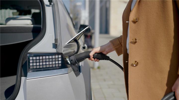 Actual product image Lapp Mobility Standard charging cable Gen II smooth, type 2, 32A, 3-phase, 5m, black (Type 2, 22 kW, 32 A, 5 m)