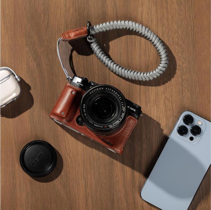 Actual product image SmallRig 4880 Camera Leather Half Case Kit (Kamera Bereitschaftstasche)