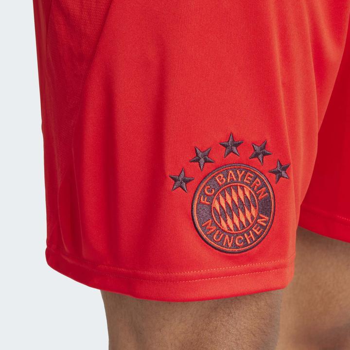 Actual product image adidas FC Bayern Munich Shorts (M)