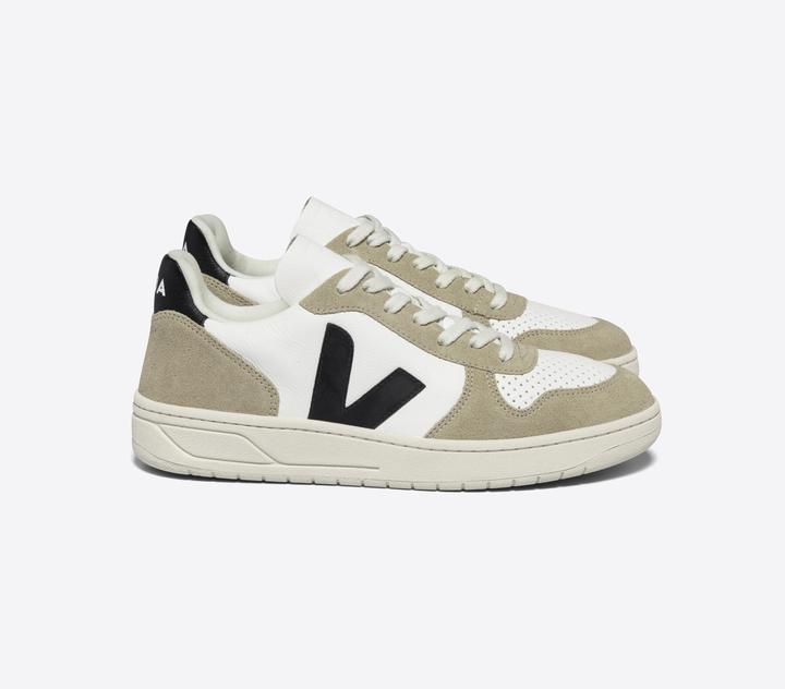 Actual product image Veja V-10 (41)