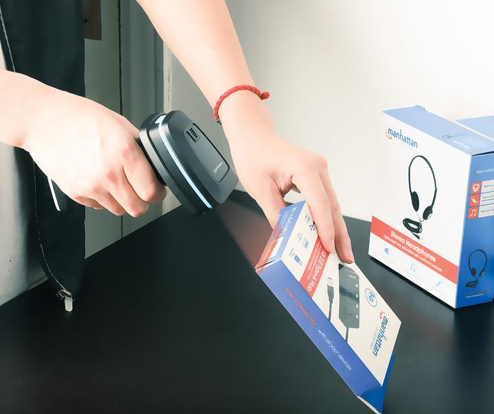 Actual product image Manhattan Wireless 2D long range LED barcode scanner (1D barcodes, 2D barcodes)