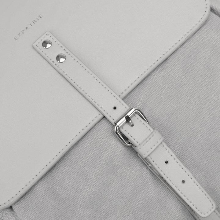 Actual product image Expatrié Laurent (14.80 l)