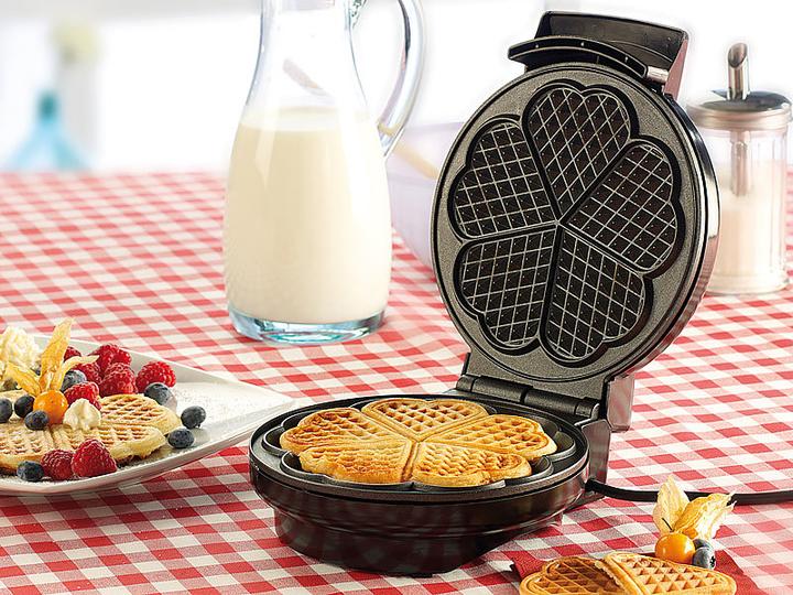 Actual product image Rosenstein & Söhne Waffle iron for heart waffles