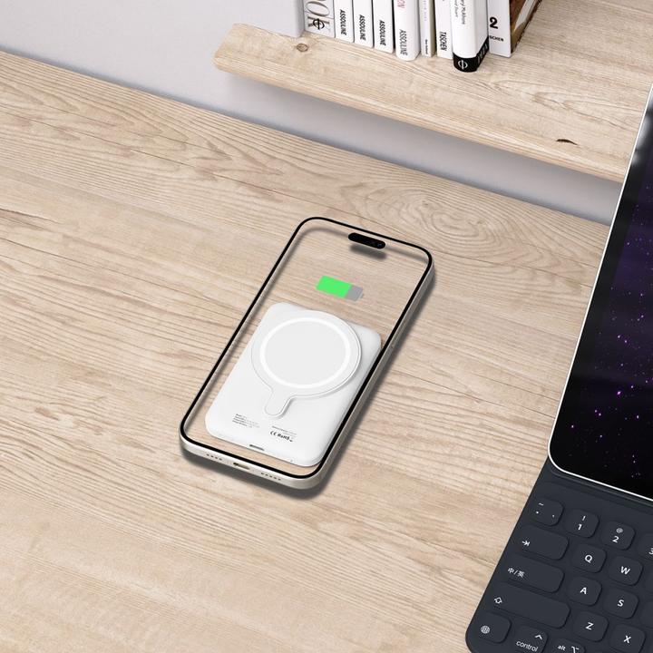 Actual product image Tech „Powerbank Tech-Protect“ PB10 LifeMag 5000 mAh Baltasis (5000 mAh, 15 W, 19.25 Wh)