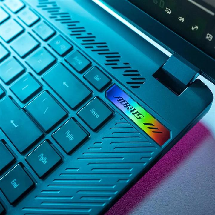 Produktbild Gigabyte Aorus 16X (16", Intel Core i9-14900HX, 32 GB, 2000 GB, DE)