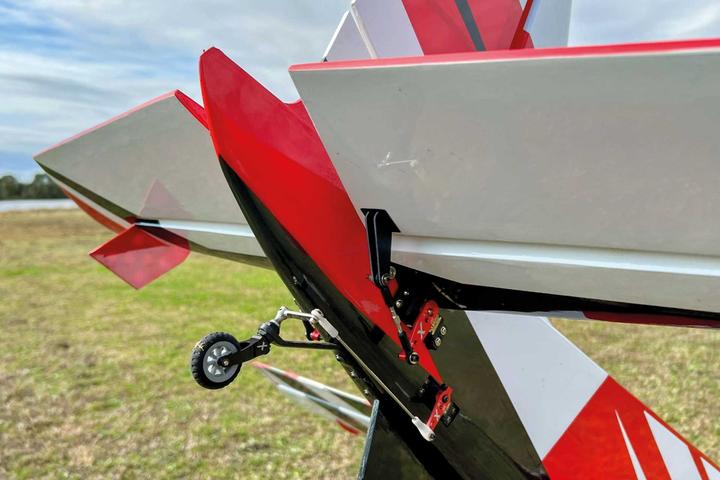Produktbild Extremeflight-RC TURBO BUSH MASTER 100" rot/schwarz ARF