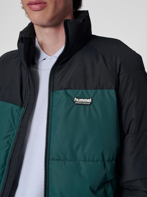 Actual product image hummel Hmlpuff Jacket Short Sportswear (S)