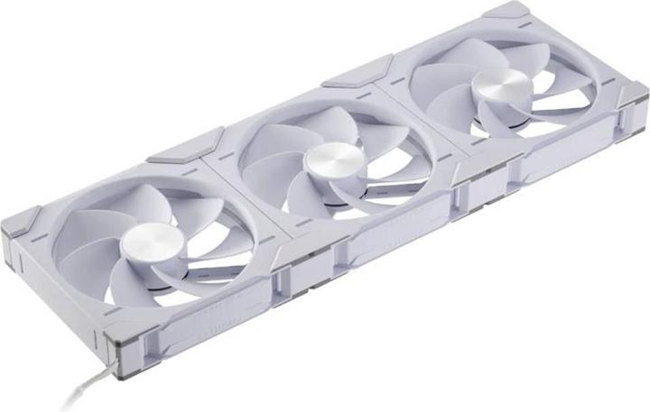 Actual product image Phanteks D30 PWM Reverse Airflow (140 mm, 3 x)