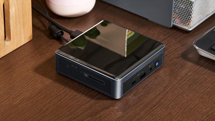 Immagine prodotto Intel NUC10i7FNK2 (Intel Core i7-10710710U)