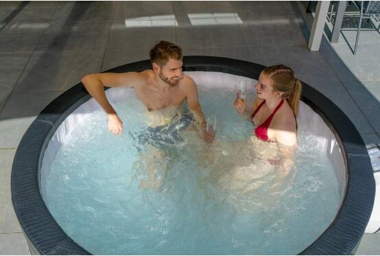 Produktbild Exit Whirlpool Premium (4 Pers.)