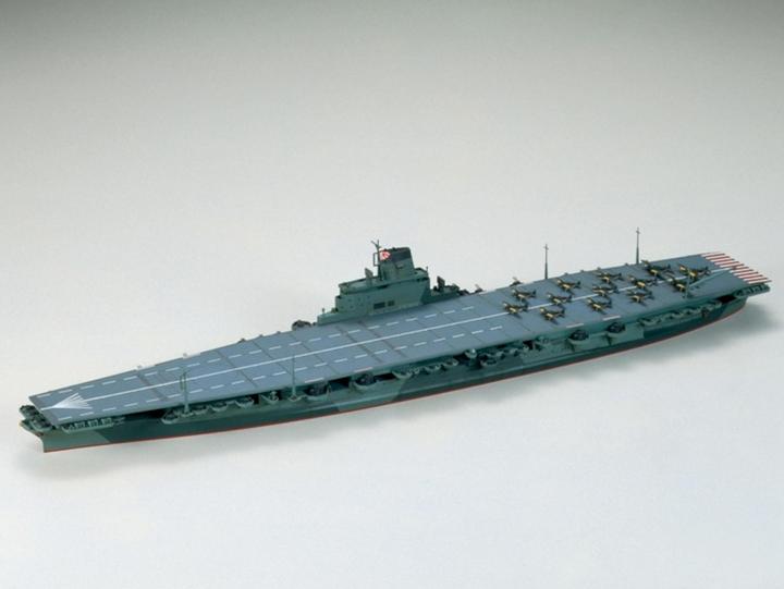 Actual product image Tamiya 1:700 JPN Shinano Aircraft Carrier WL