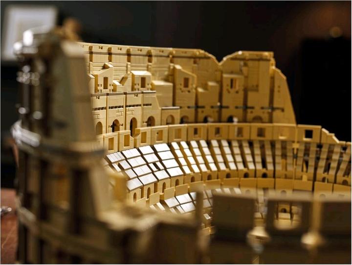 Immagine prodotto LEGO Colosseo (10276, LEGO Creator Expert, Set LEGO rari)