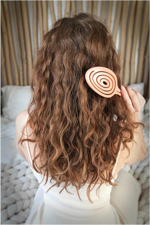 Actual product image Vanessa Beauty Detangle Straw Brush