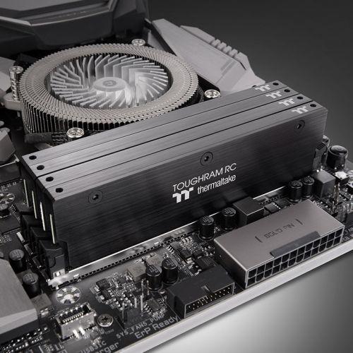 Actual product image Thermaltake TOUGHRAM RC 16GB (2x8GB) DDR4 3200MHz C16 Memory (2 x 8GB, 3200 MHz, DDR4-RAM)