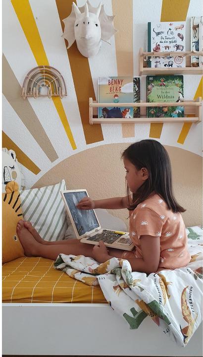 Produktbild small foot Holzlaptop mit Magnet Tafel (Deutsch)