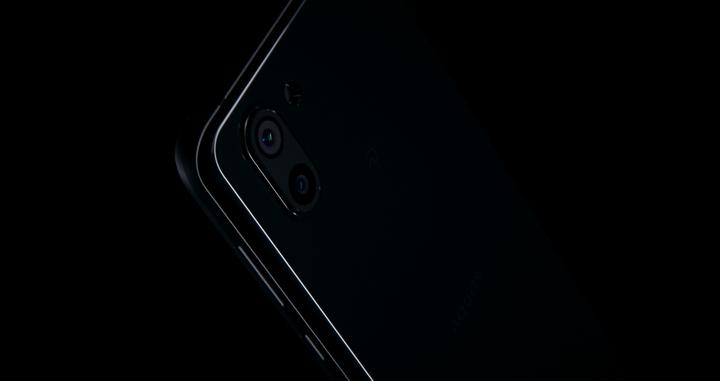 Produktbild Sharp Aquos R3 (128 GB, Black, 6.20", Hybrid Dual SIM, 20.10 Mpx, 4G)