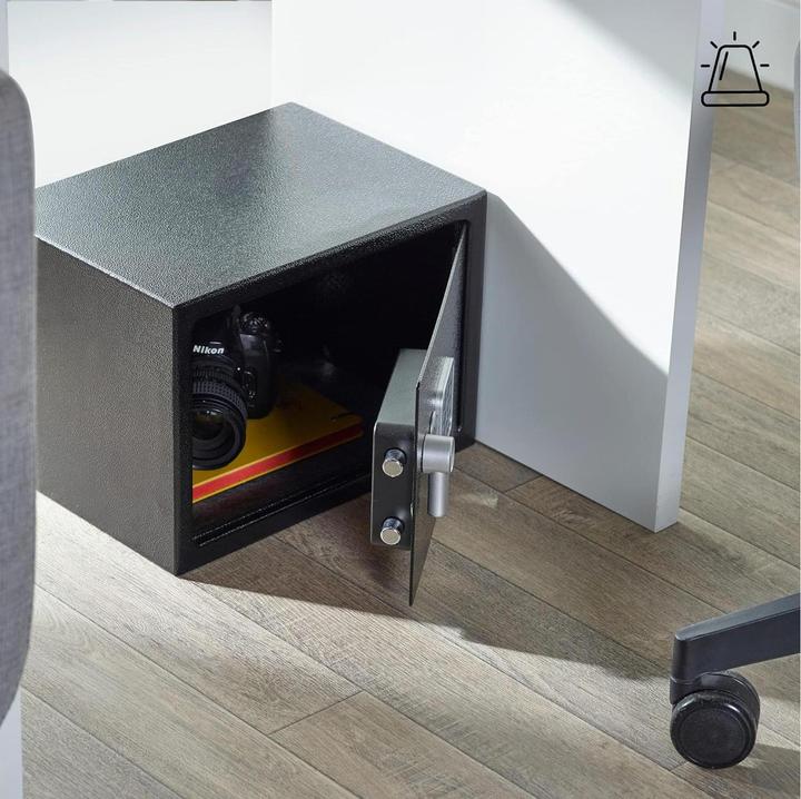 Actual product image Yale Value Safe furniture safe with alarm & keypad M, 16.3 l (16.30 l)