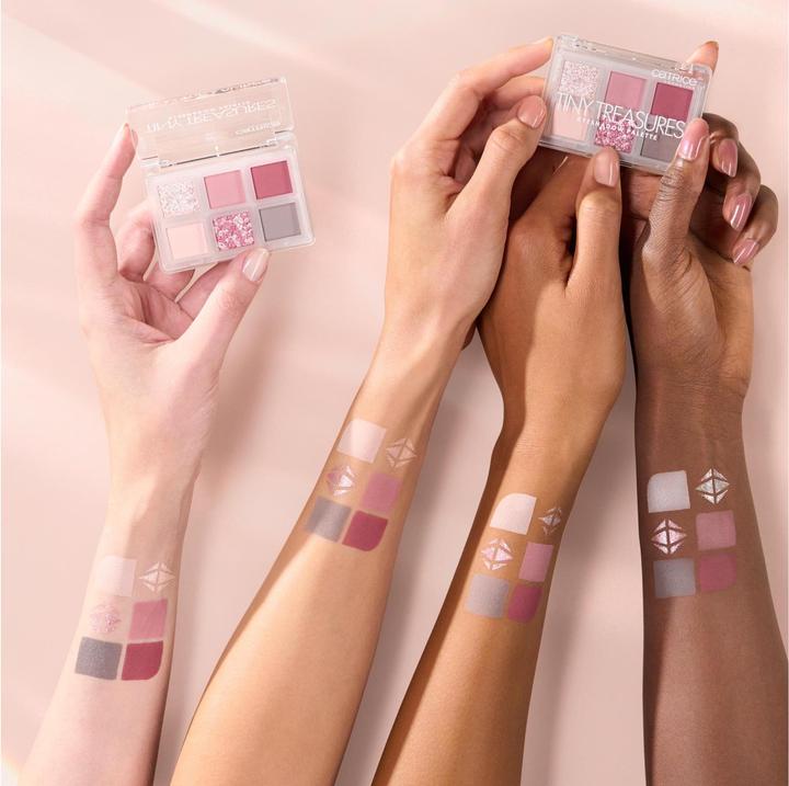 Actual product image Catrice Tiny Treasures Eyeshadow Palette (020 Wild Berry)