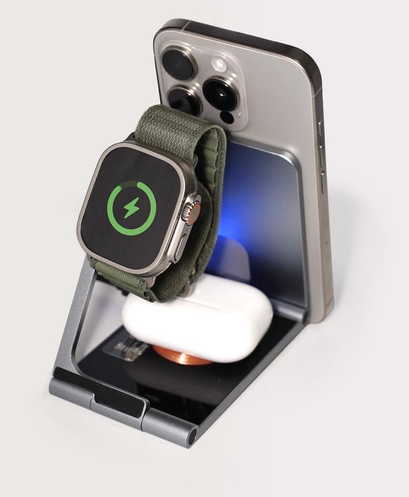 Actual product image Deltaco 3-in-1 wireless charger 18W faltbar (18 W)