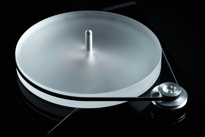 Pro-Ject AC/DC Turntable Artist Collection -