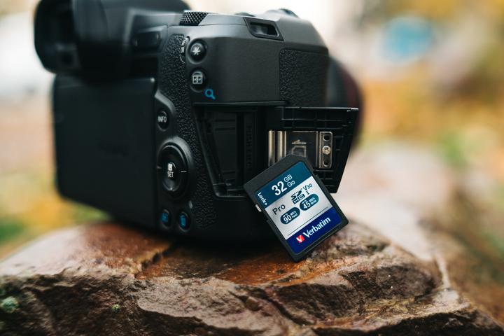 Produktbild Verbatim SDHC Karte Pro 32GB Class 10 UHS-I (32 GB, SDHC, U1, UHS-I)