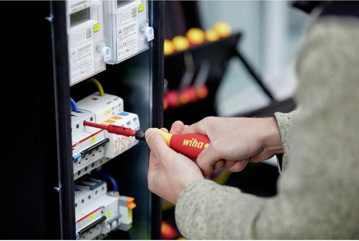 Produktbild Wiha Drehmoment-Schraubendreher (Phillipps-Kreuzschlitz (PH), Torx (TX), Pozidriv-Kreuzschlitz (PZ), Schlitzschrauben)